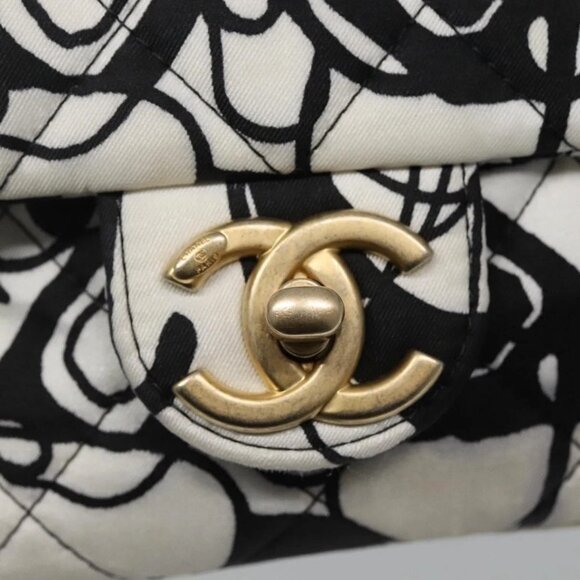 CHANEL Mini Matelasse 20 Chain Single Flap Bag Nylon 2way White CC Auth - Picture 7 of 16